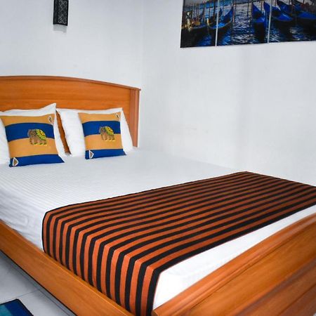 Myr-o Homestay Kombichankulama Exterior foto