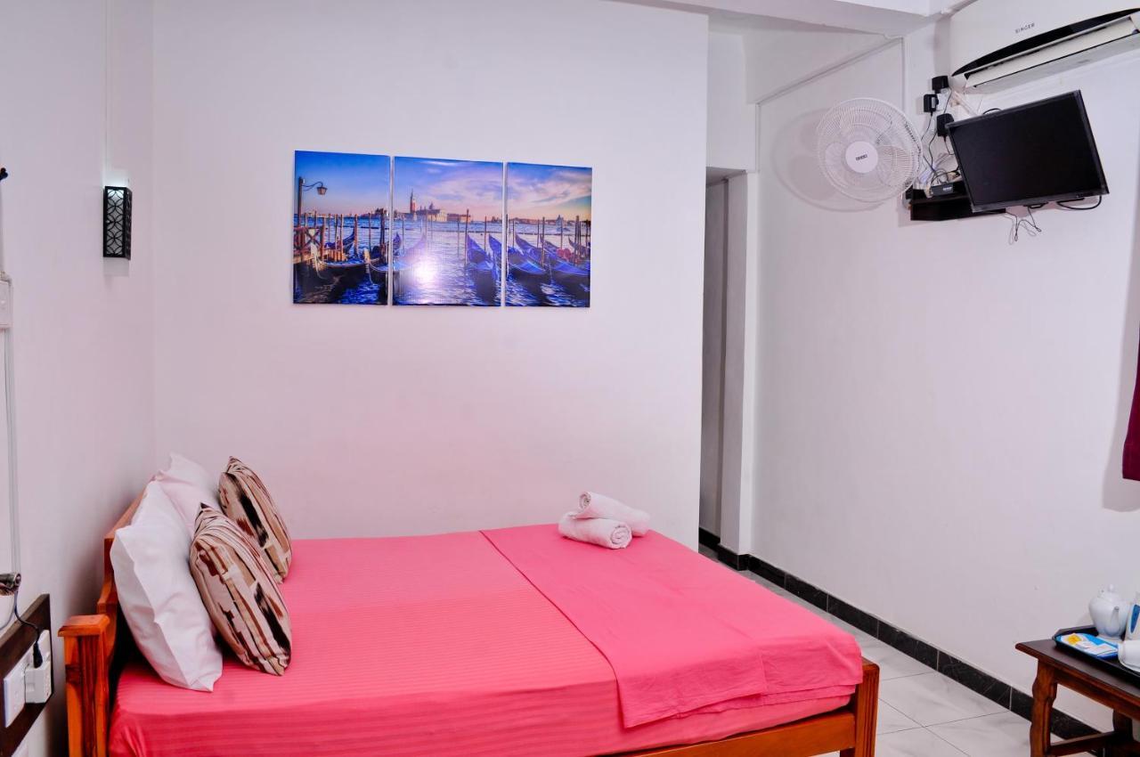 Myr-o Homestay Kombichankulama Exterior foto